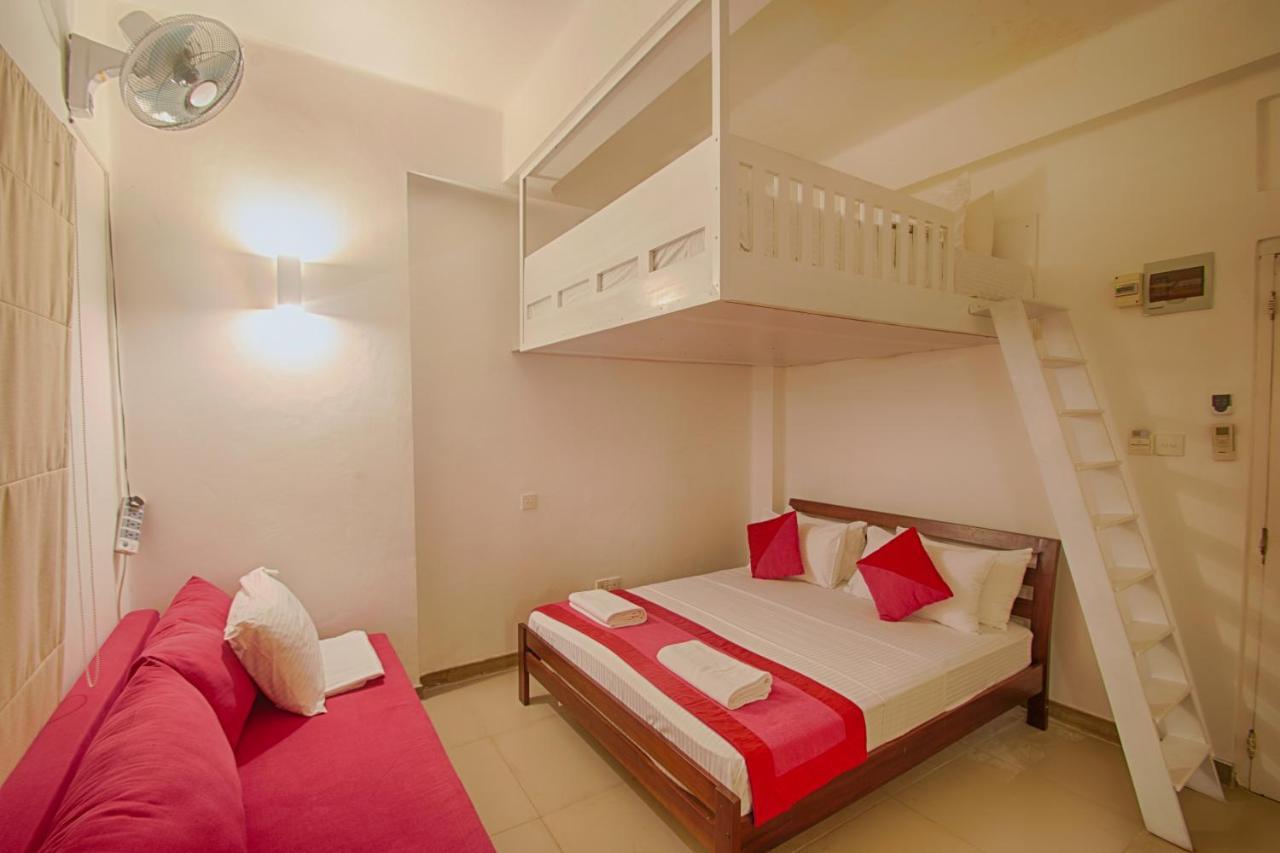 My Story Hostel Коломбо Экстерьер фото