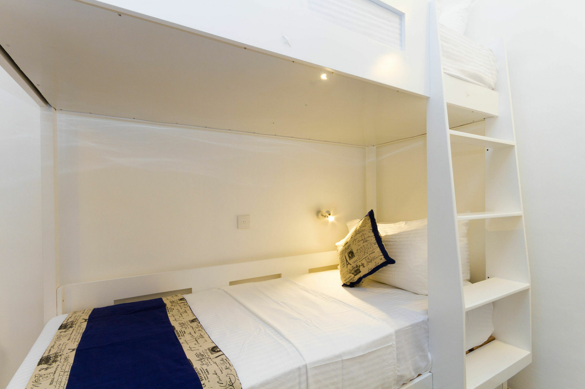 My Story Hostel Коломбо Экстерьер фото