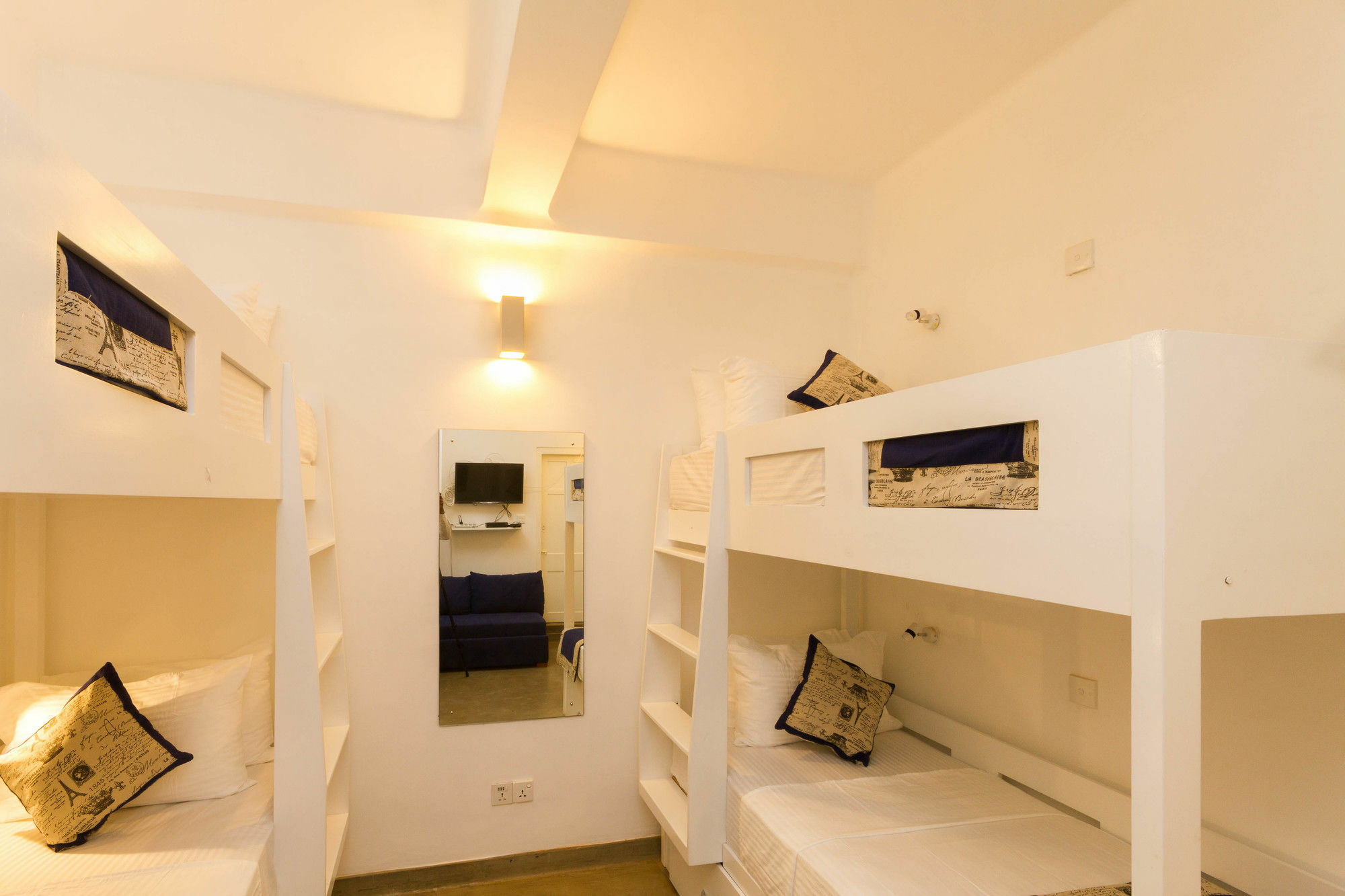 My Story Hostel Коломбо Экстерьер фото